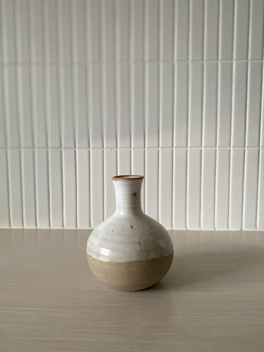 Paros Bud Vase 01