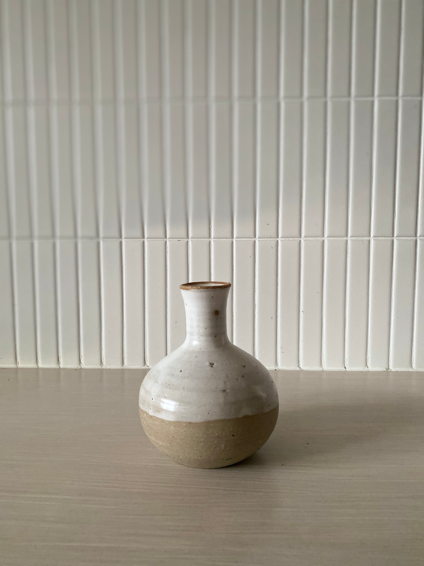 Paros Bud Vase 01